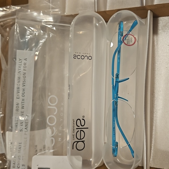 Scojo Gels prescription reading glasses - Picture 1 of 2